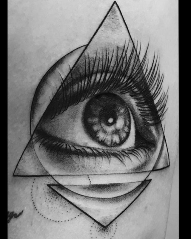 Laguna Tattoo est 1982 showcase image
