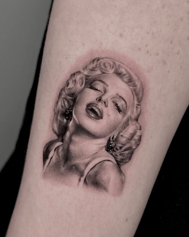 Joseph (KS) Lee Uzi Tattoo showcase image